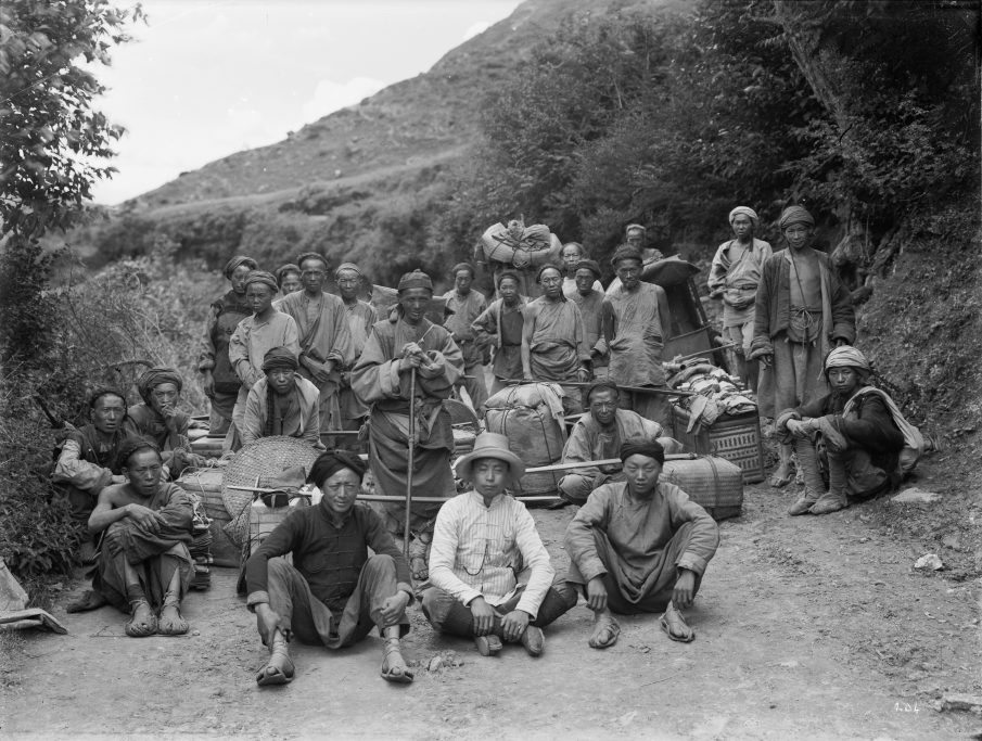 Ernest Wilson's plant hunting team, Tachien-lu, Sichuan, China, 1908 (C) President and Fellows of Harvard College. Arnold Arboretum Archives